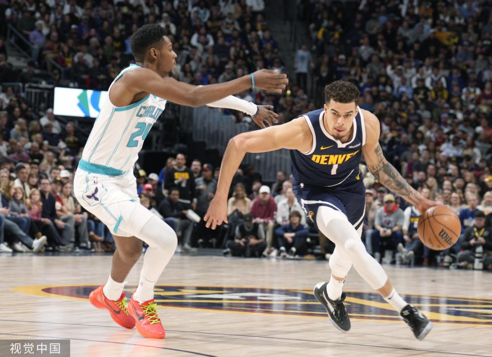 足球的速度 足球的速度